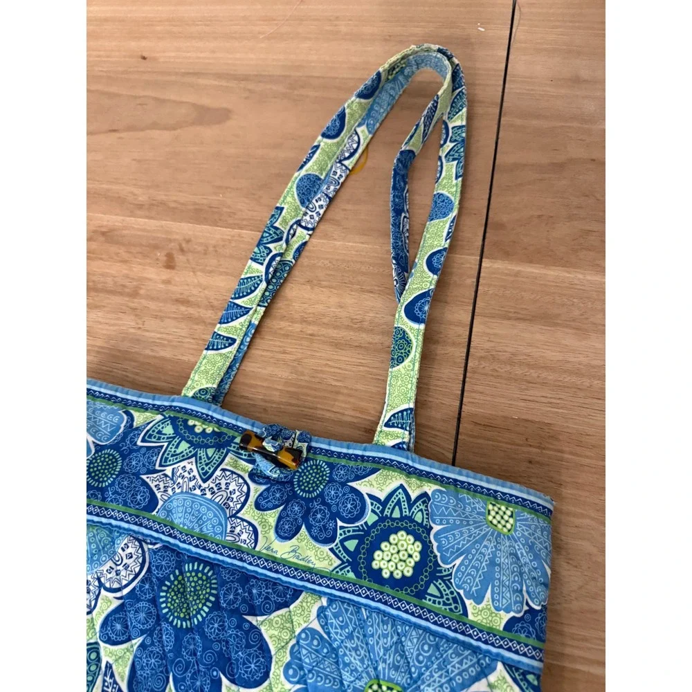Vera Bradley Doodle Daisy Blue Green Quilted Cotton Floral Tote Shoulder bag